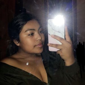 Meet your Posher, Yamileth